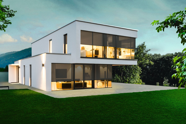 Moderne woning met buitenscreens van VABO voor comfortabel wonen in België
